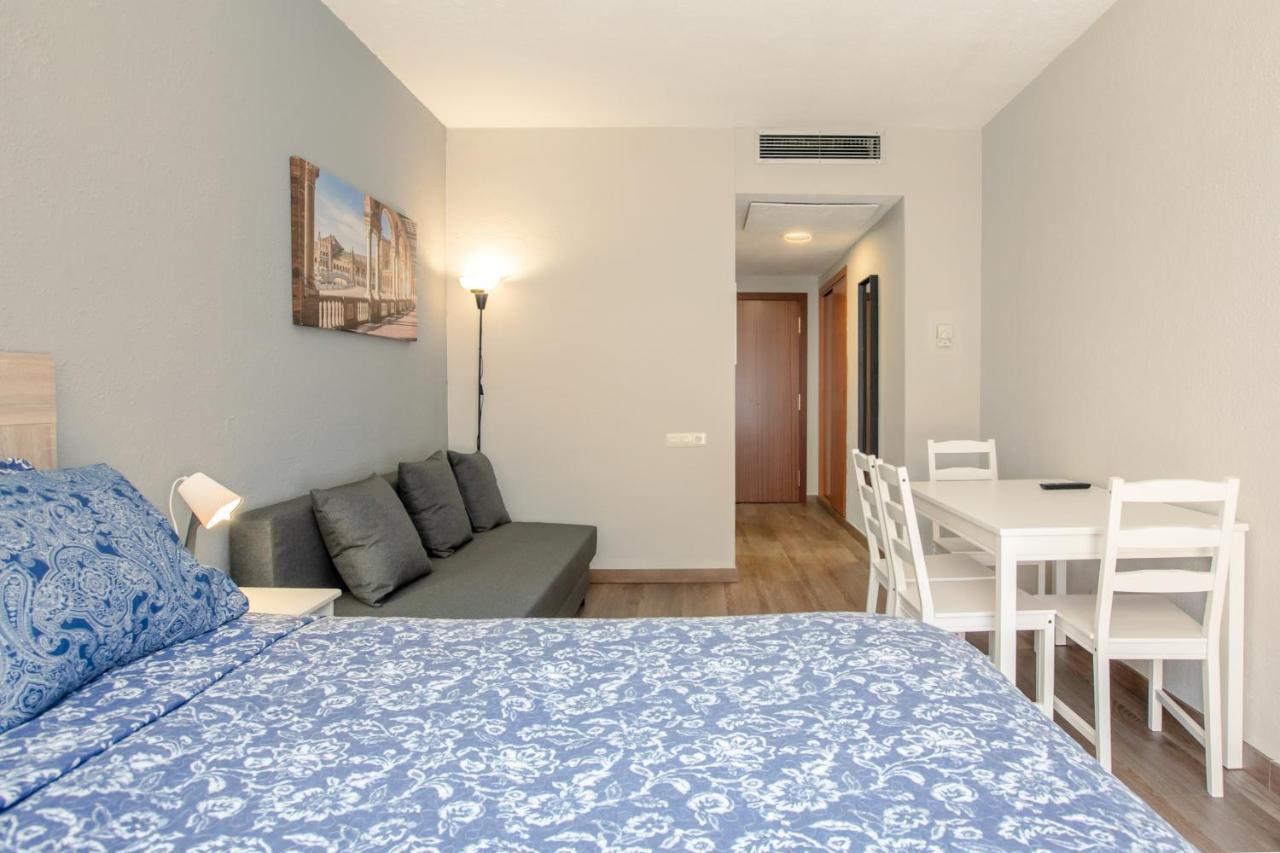 Apartment 233 Hispalis Triana Sevilla Exteriör bild